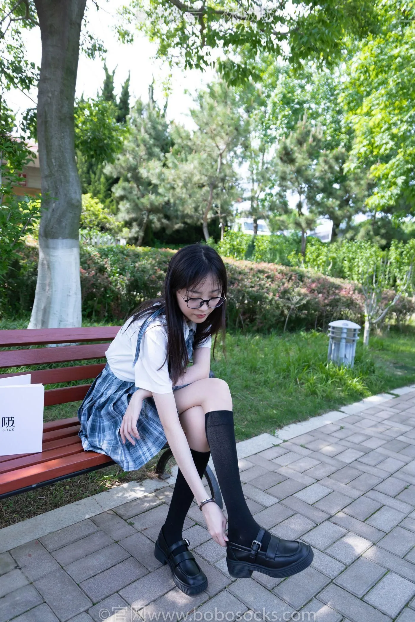 [BoBoSocks袜啵啵]NO.007 稚予-JK制服、皮鞋、黑色中筒棉袜、肉丝 [143P]插图7